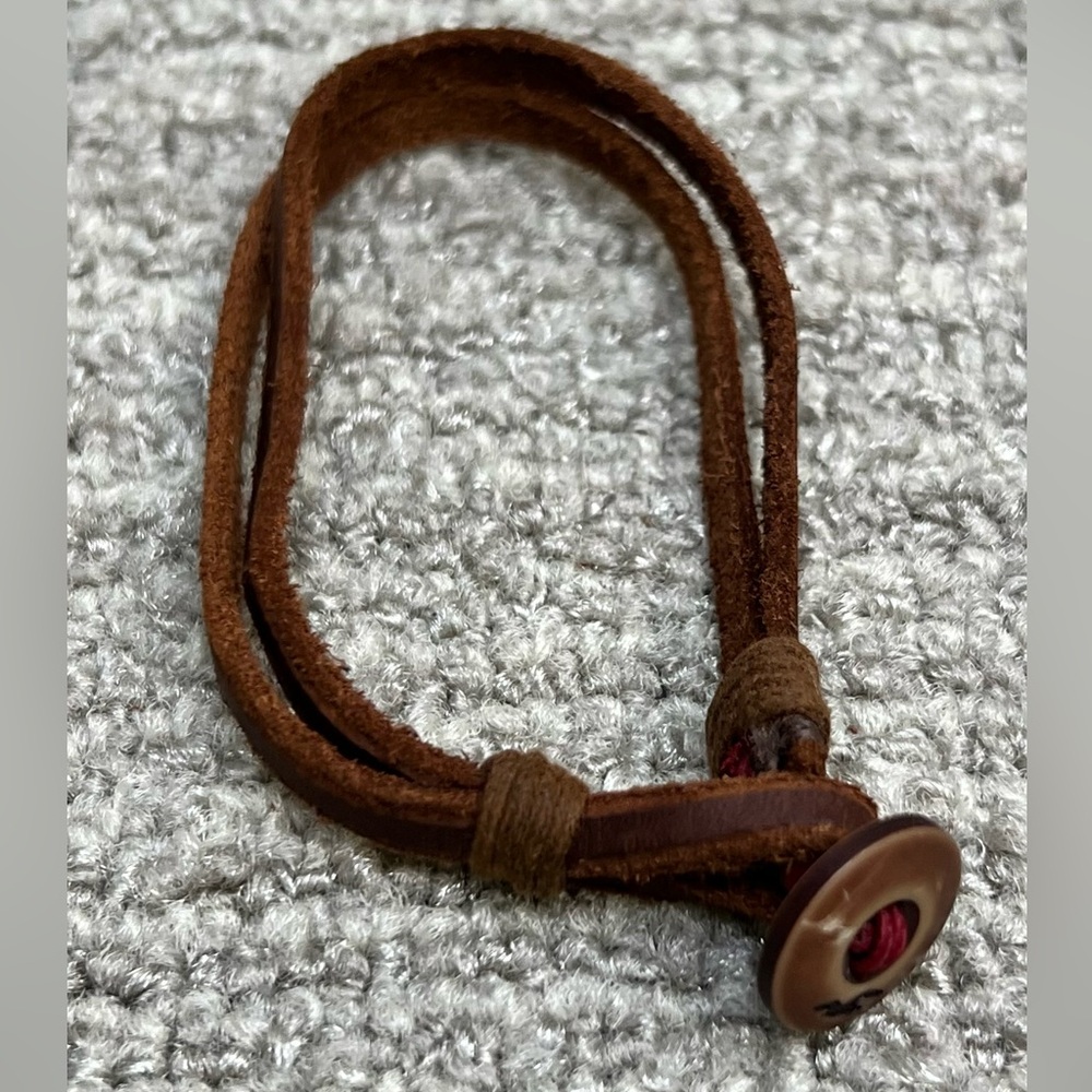 Hollister by Abercrombie & Fitch Leather bracelet with button closure new